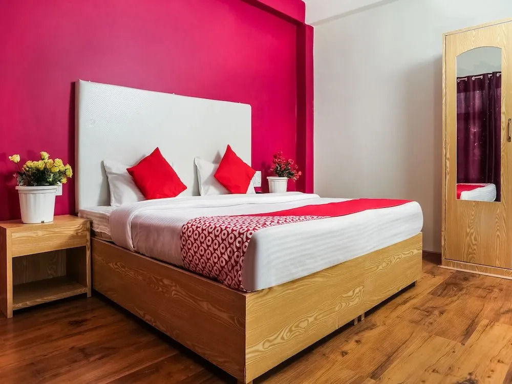OYO 37004 City Heart Guest House