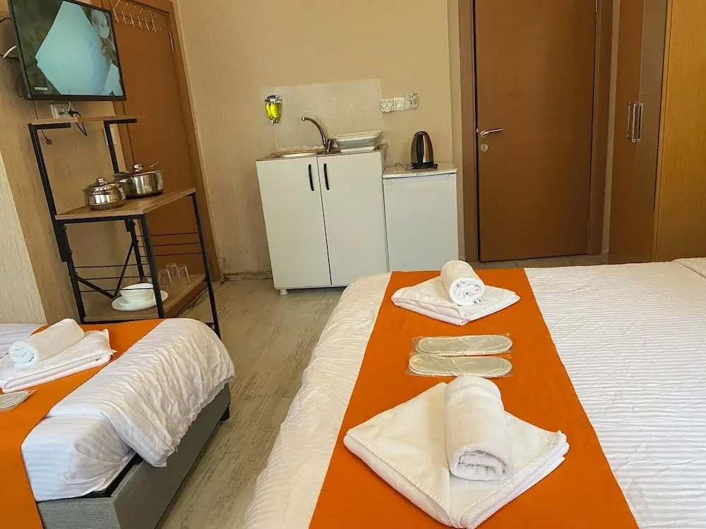 Aura Hotel
