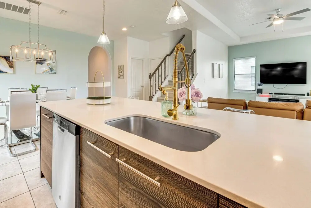 Balmoral Resort Home: Private Pool w/ Lake Views!