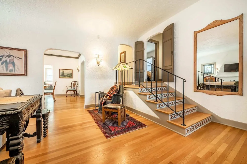 5BD Houseblocks From Broadmoor Fireplacecheyenne Canon & Gorgeous Views!