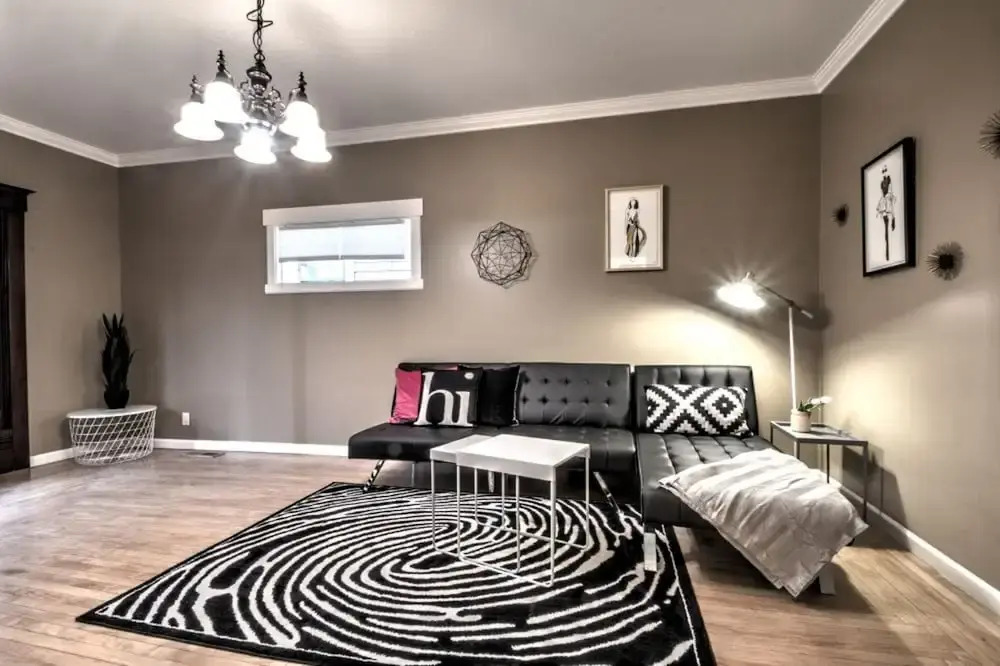 Renovated 2BR Lake View Condo