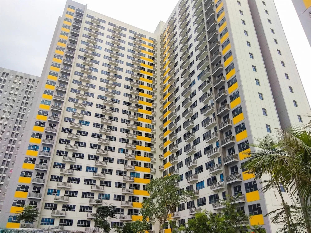 Modern and Comfortable Studio Apartment Springlake Summarecon near Summarecon