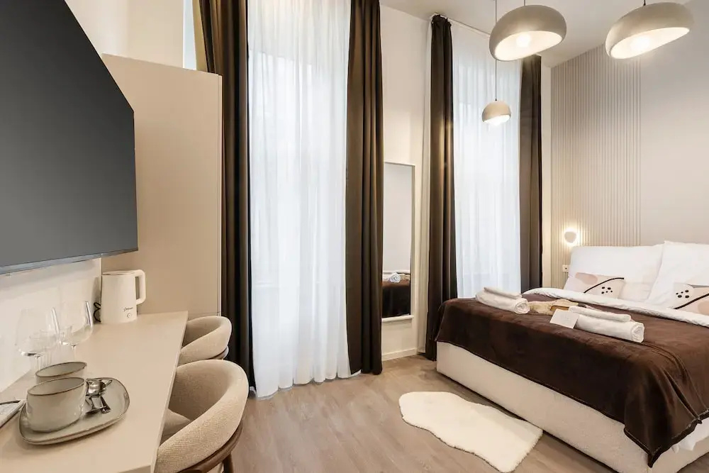 Oasis Luxe Boutique Suites by BQA