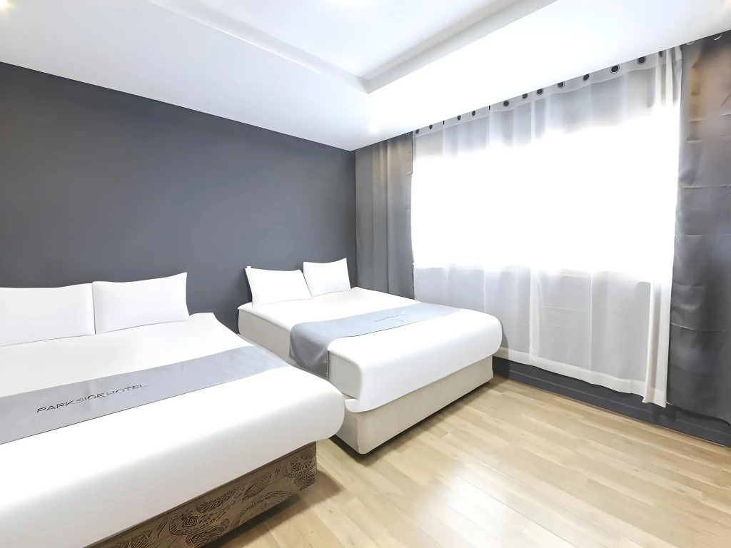 Jeju Parkside Tourist Hotel