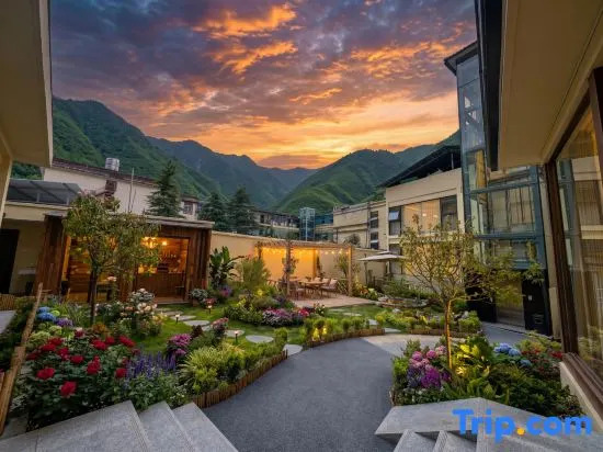 Jinxi Mountain House Homestay (Jiuzhaigou's Eternal Love)