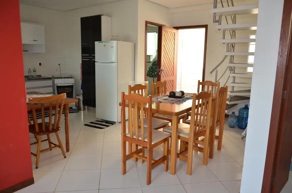 Casa Ingleses Santinho