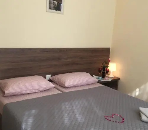 Guest House Hello