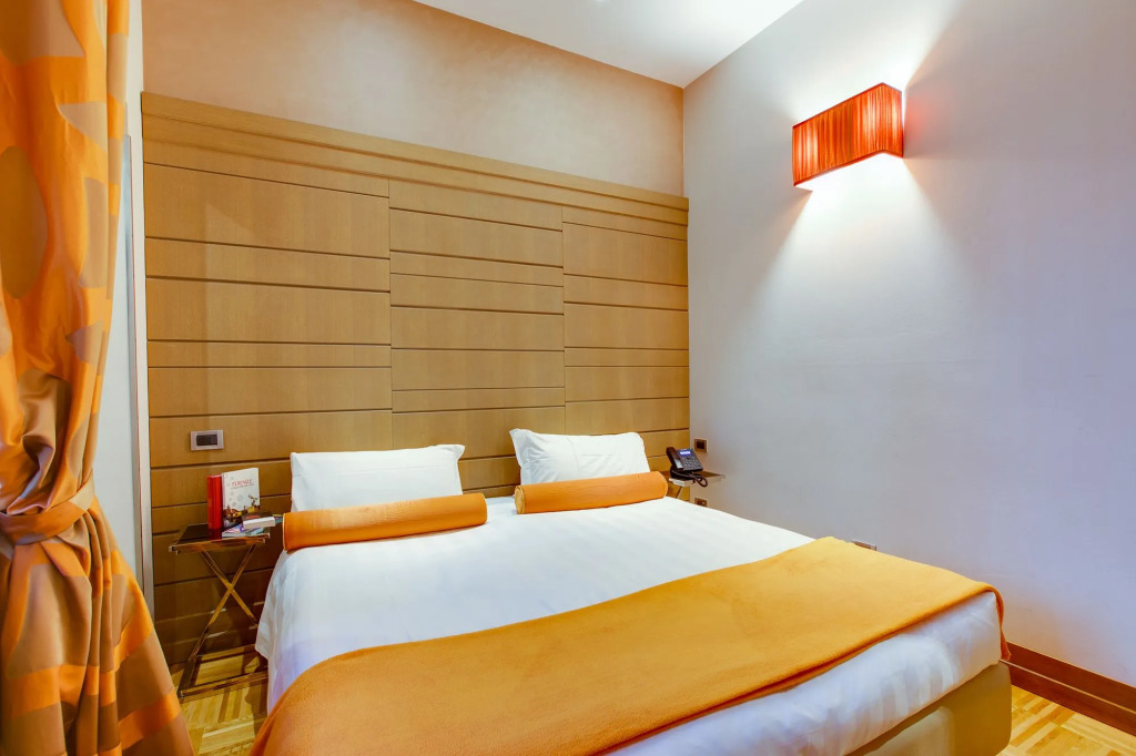Solo Experience Hotel