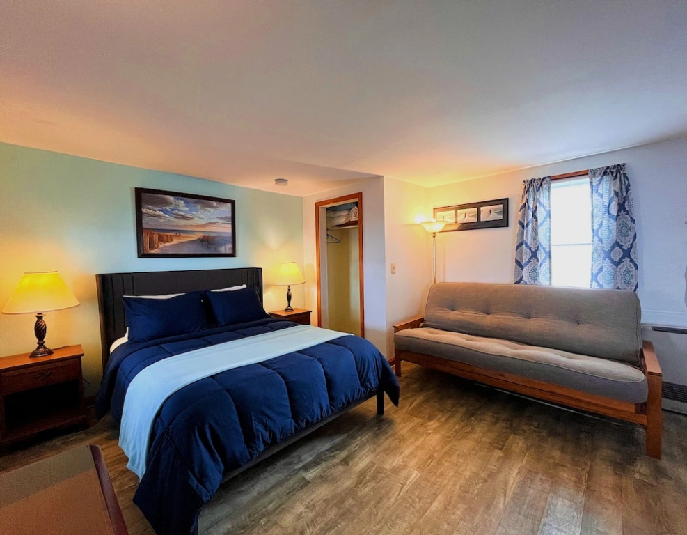 Blue Jay Motel