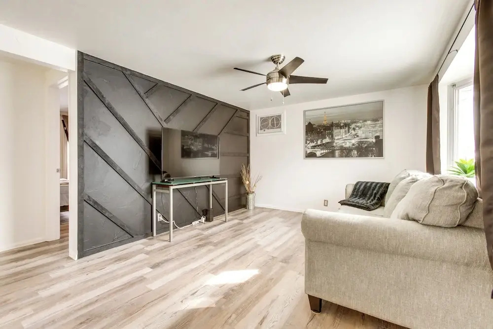 Covered Patio, Gas Grill & Yard: Sheridan Home!
