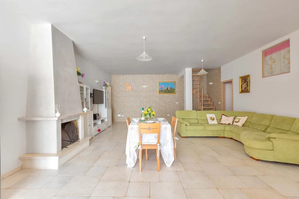 2088 Villa Marilda