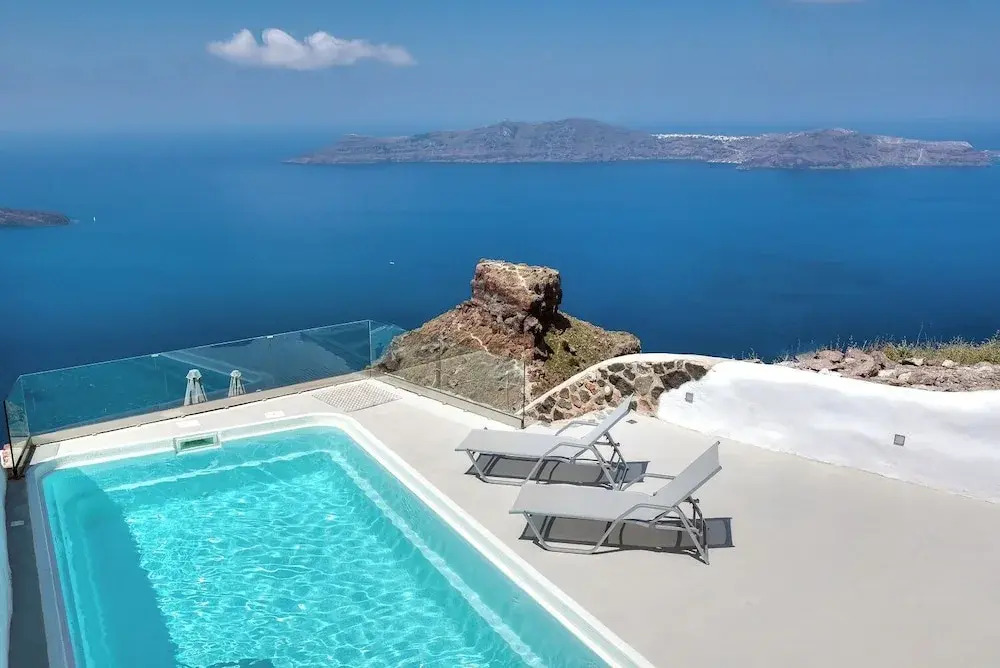 DIAMOND on the cliff Hotel &Suites