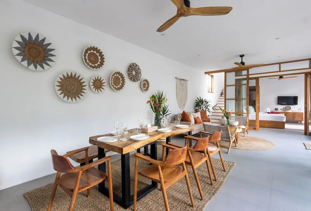 Villa Manusa by Villa Finder