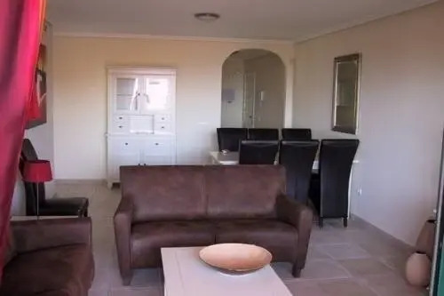 Appartementen Semiramis Ii
