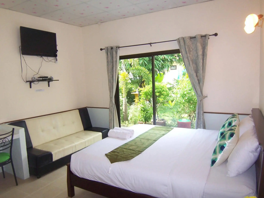 Phuket Airport Overnight Hotel