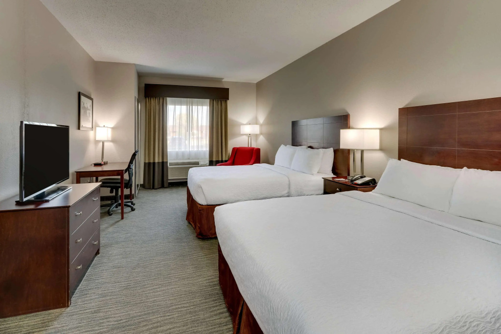 Best Western Plus University Inn & Suites