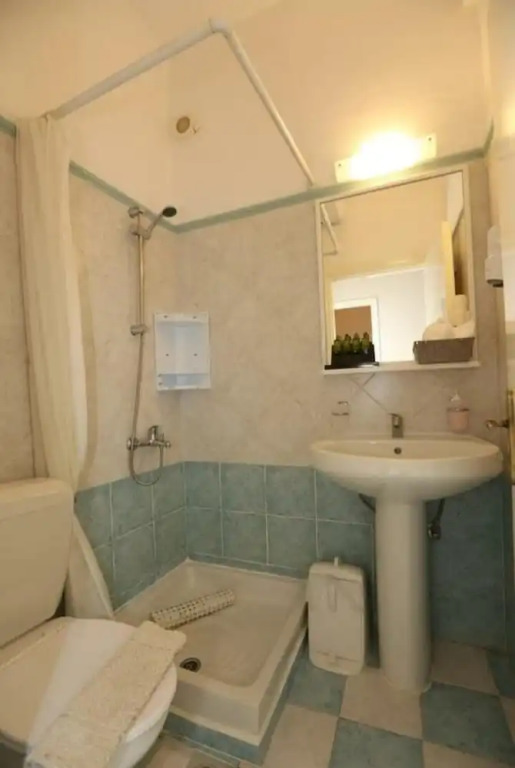 Central 9 Rooms