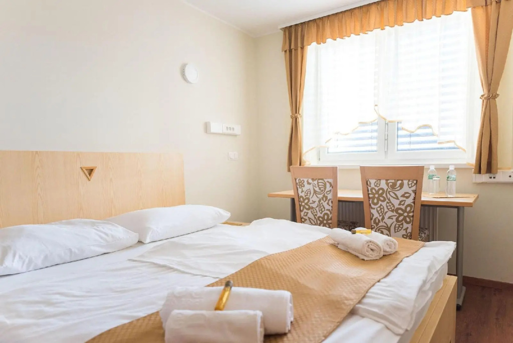 S Hotel - Simple City Centre Stay