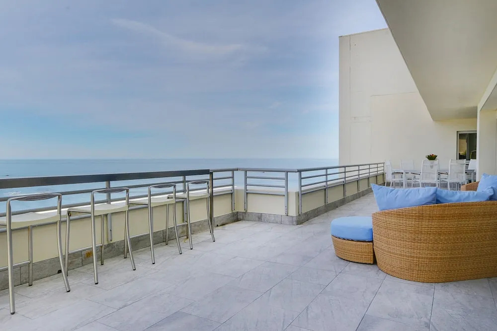 Penthouse on Clifton