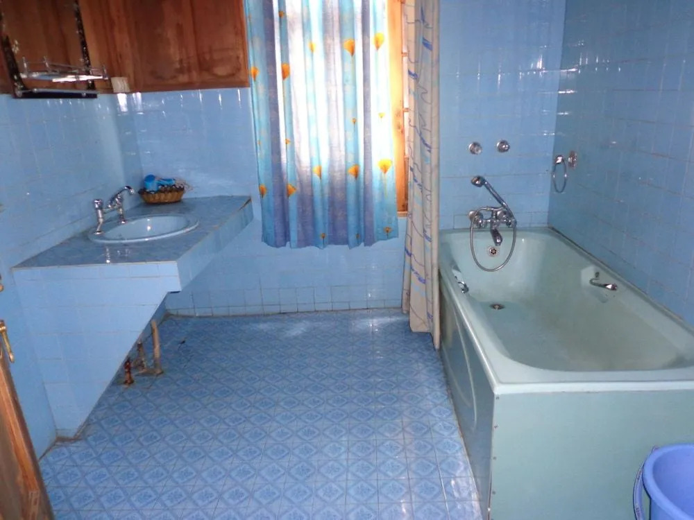 Alif Laila Group of Houseboats