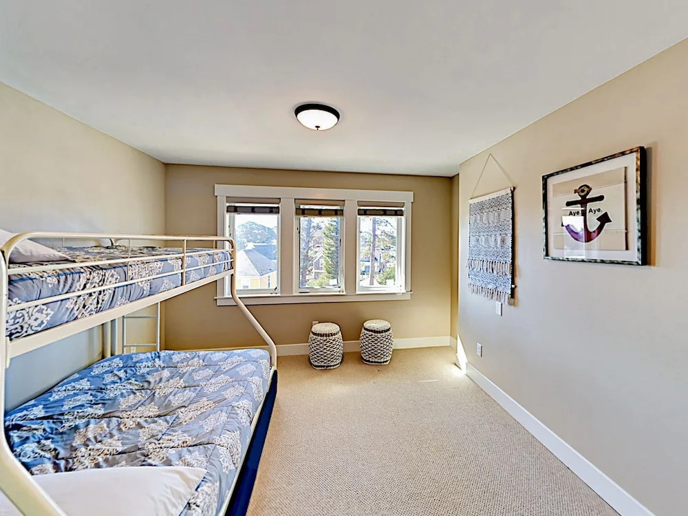 2539 Lincoln City - 3 Br Home