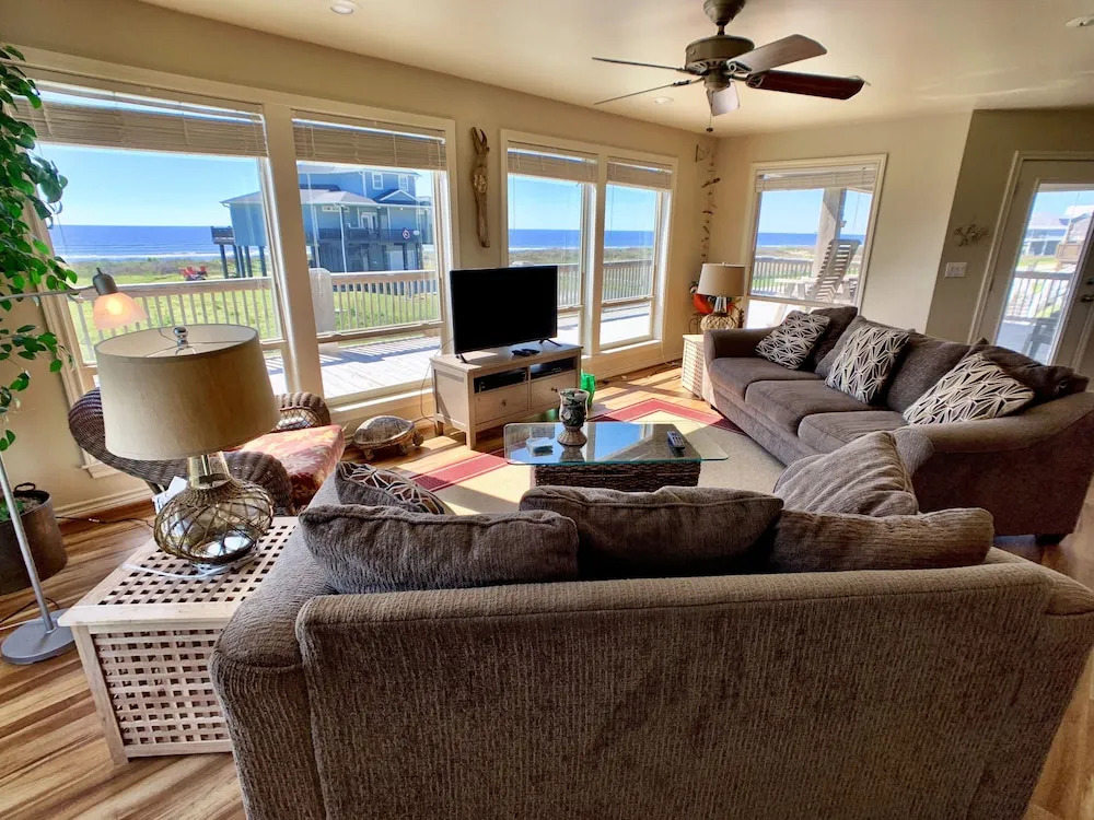 Fay House 3 Bedrooms 2 Bathrooms Home
