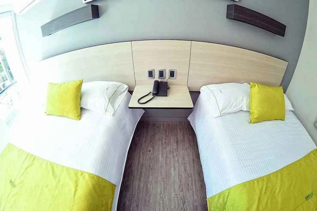 HOTEL LEMON GREEN -Zona Expo Frente al Centro de Convenciones