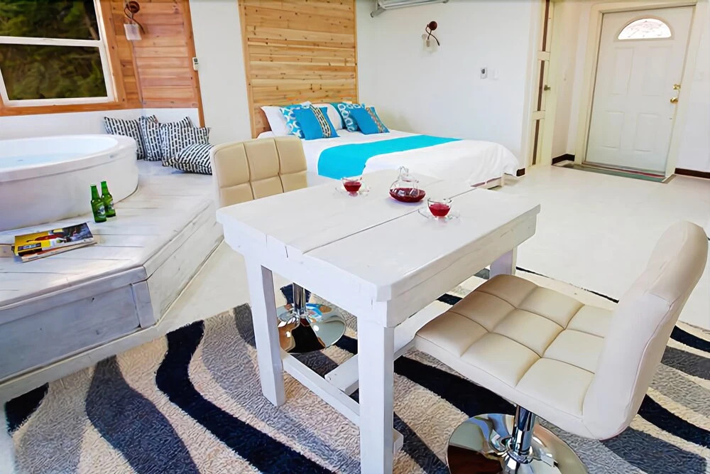 Daebudodemuri Mare Blue Pension