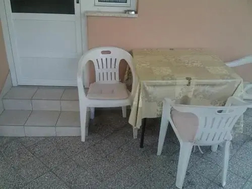 Apartments Lopar