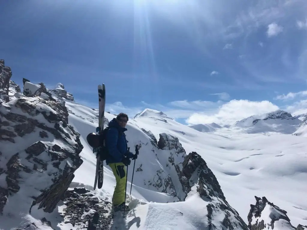 ALPINES 2 /près du funiculaire et gare sncf-garage privé-terrasse sud-46m2