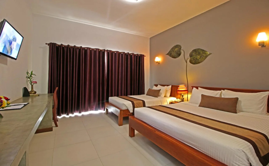 New Riverside Hotel