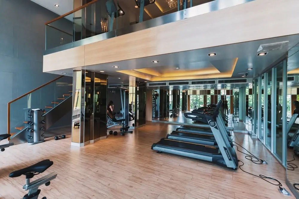 Near BK University Quiet Condo in Rama4 bkb131