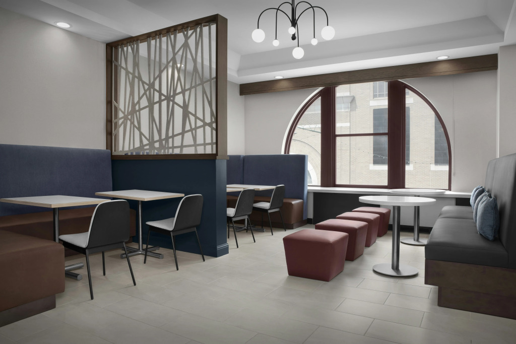 Hampton Inn Indianapolis Downtown Across from Circle Centre
