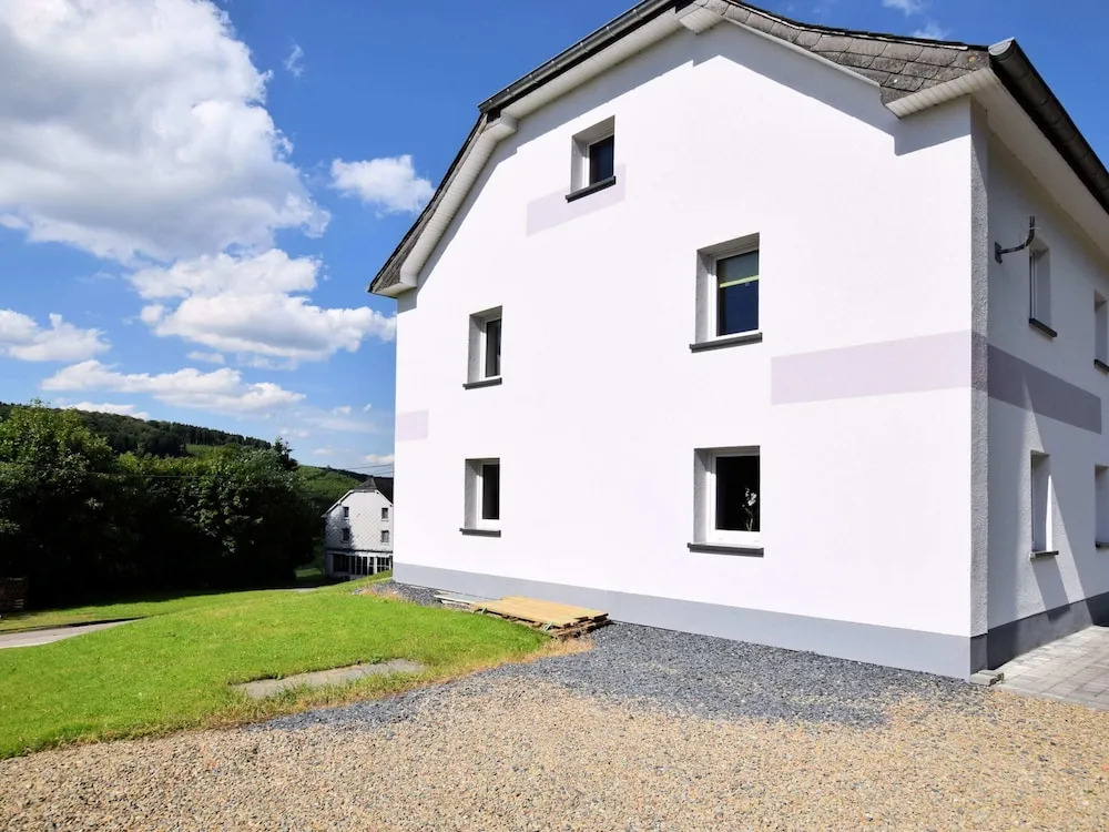 Holiday Home in Saint Vith with Terrace