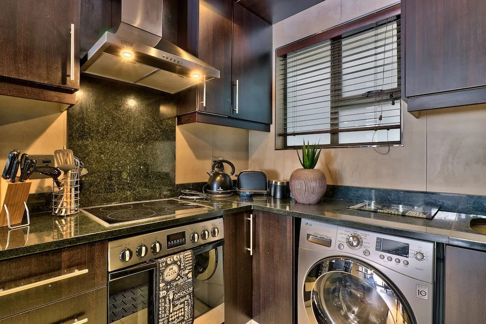 Bay Point Apartment on Beach Road