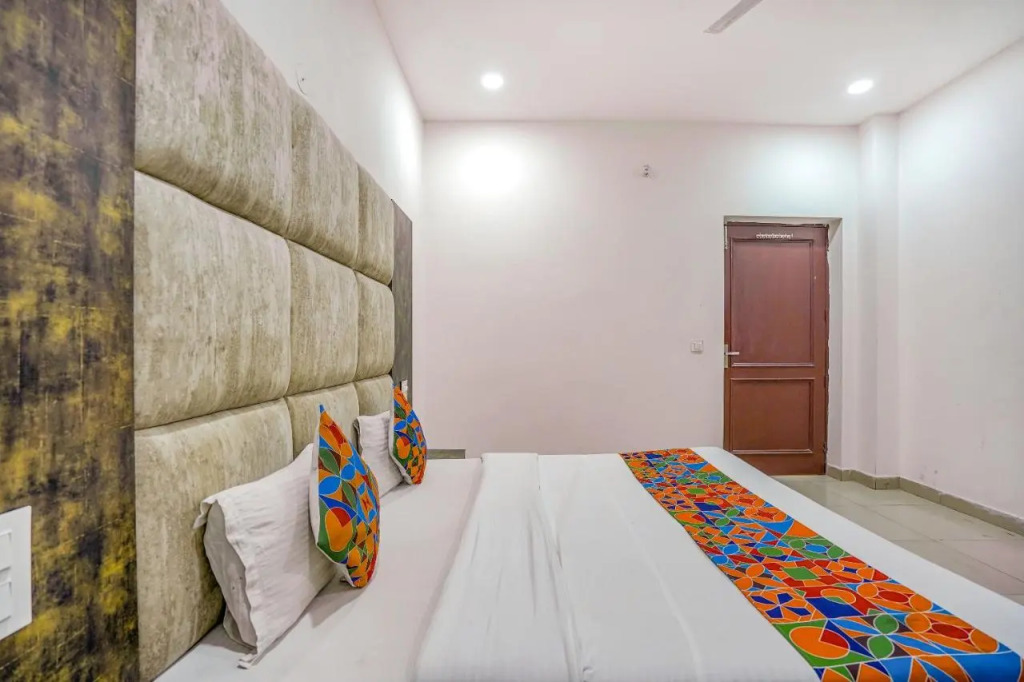 FabHotel Grand Inn