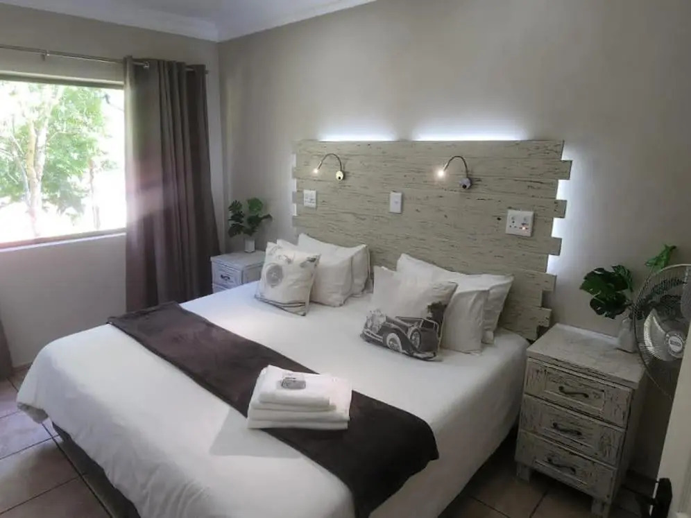 2 Bed Cottage at 6 Churchill Lane.