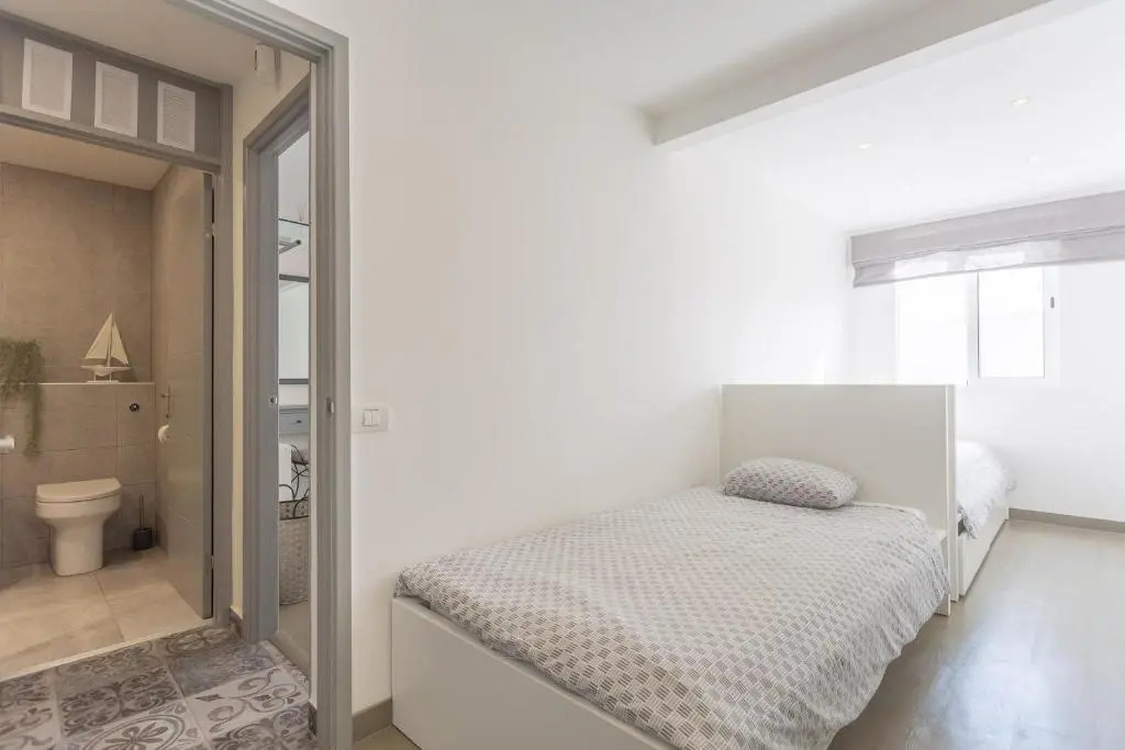 Modern 3 Bedroom Duplex Adeje City Center Wifi