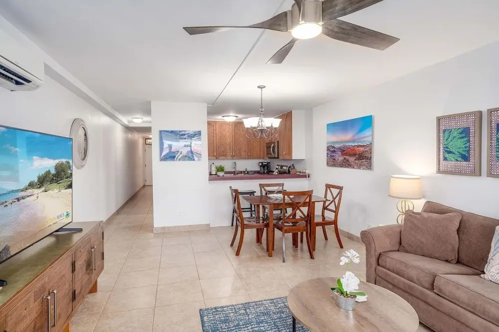 Kamaole Sands 3-308, Premier Location, Renovated, Large Lanai, Wi-fi, Split AC!