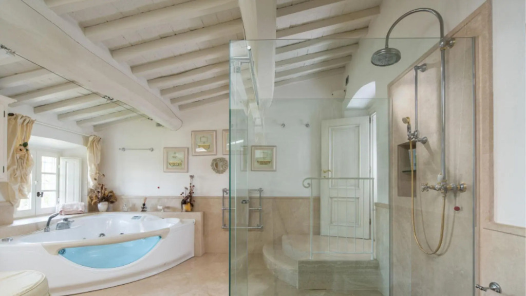 Independent Luxury Villa With Pool and Jacuzzi in the Chianti Region-podere Degli DEI