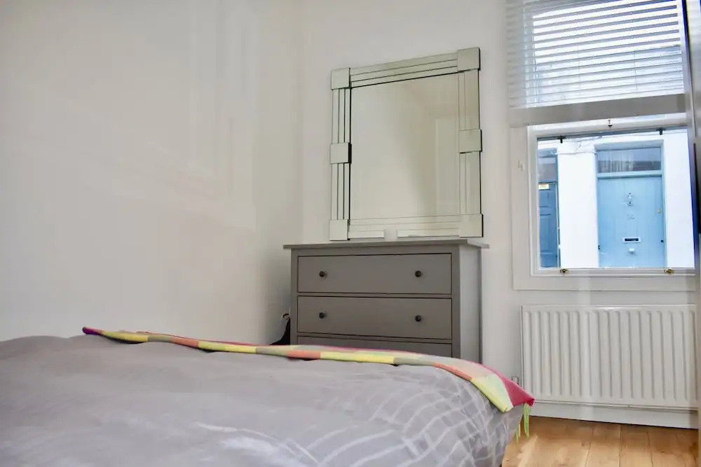 Beautiful 2 Bedroom Cottage in Trendy Portobello