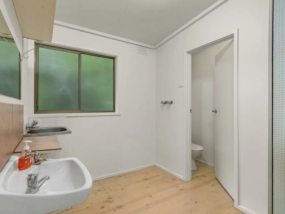 Hidden Escape Free Wifi & Foxtel Surfside PET Friendly