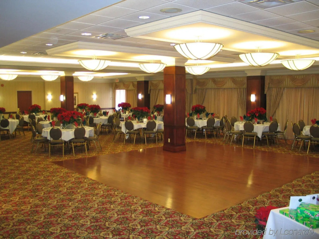 Holiday Inn Express Hotel & Suites Milton by IHG