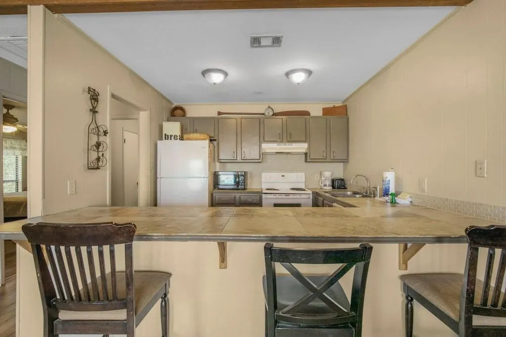 Sailhouse-east Pet Friendly Duplex in Gulf Shores