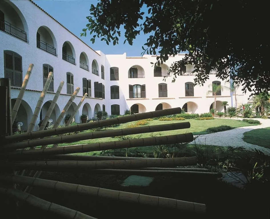 Отель Grand Baia Verde