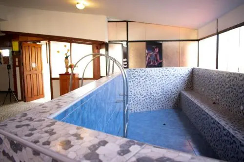 Maximos Hotel