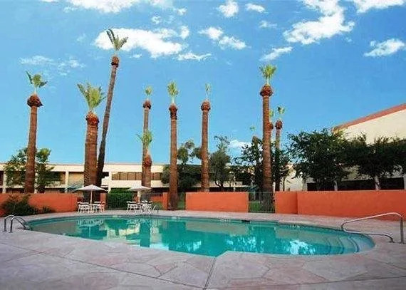 Quality Inn & Suites Downtown