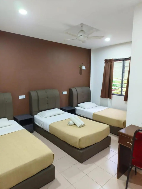 KRS Pines GuestHouse