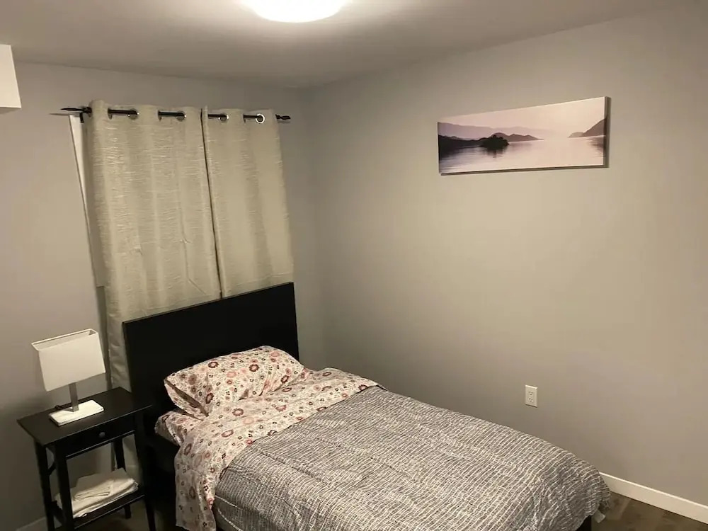 Modern 3 BR Home - Family Friendly