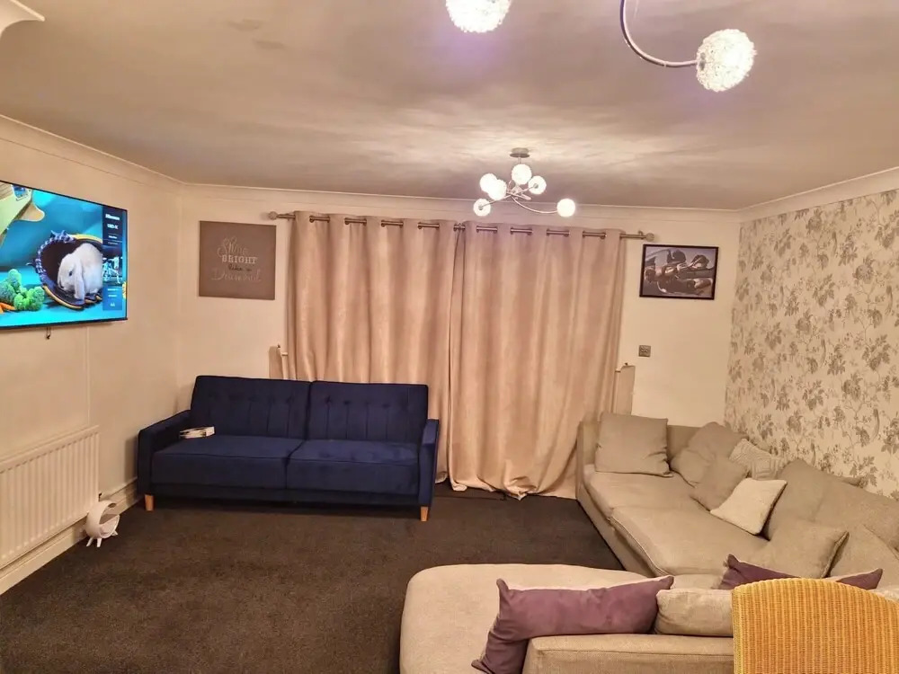 Maidstone Holiday Apartment 3 Bedrooms Free Sports Sleeps 7